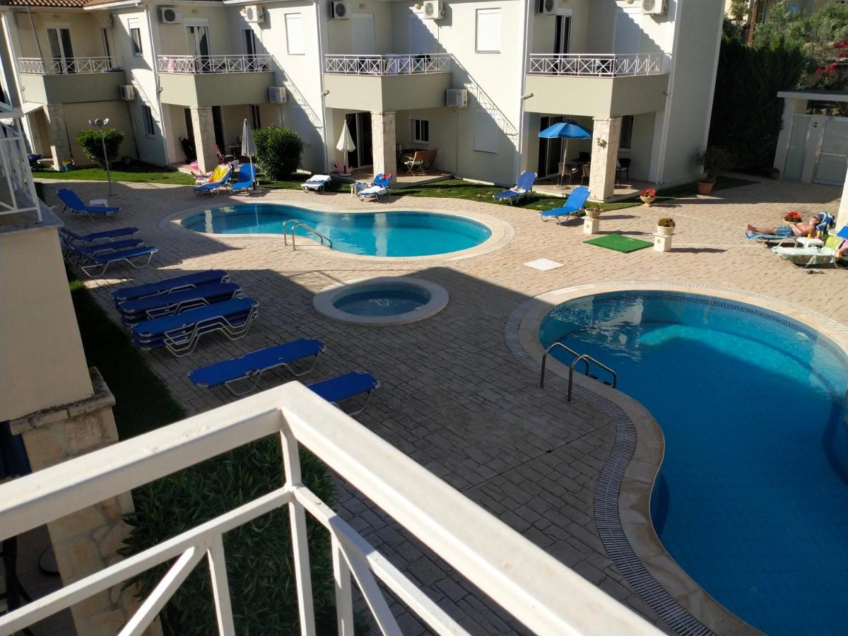 Kalamaki Court Villas Unit9 ภายนอก รูปภาพ